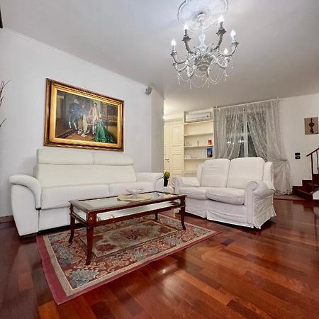 Casa Vacanze Maridy Napoli Esterno foto
