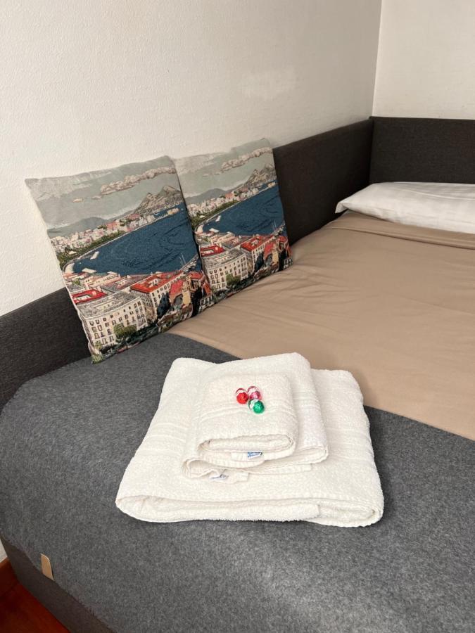 Casa Vacanze Maridy Napoli Esterno foto
