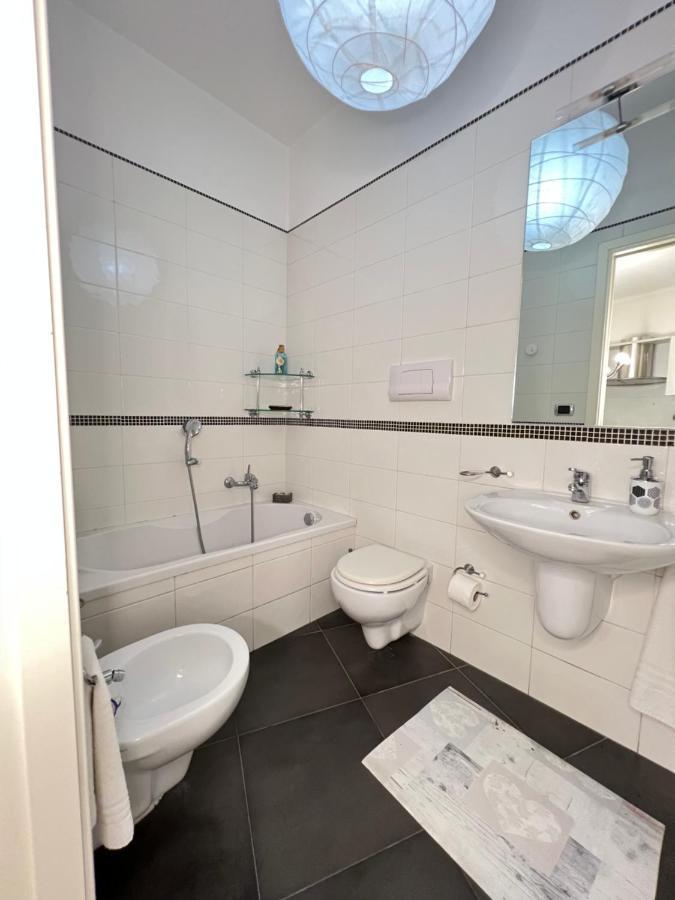 Casa Vacanze Maridy Napoli Esterno foto