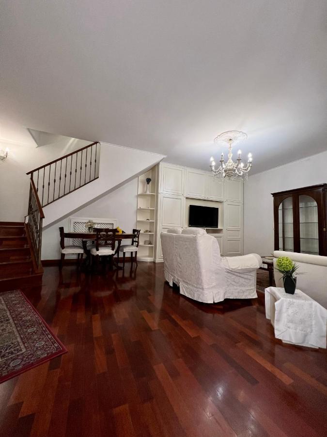 Casa Vacanze Maridy Napoli Esterno foto