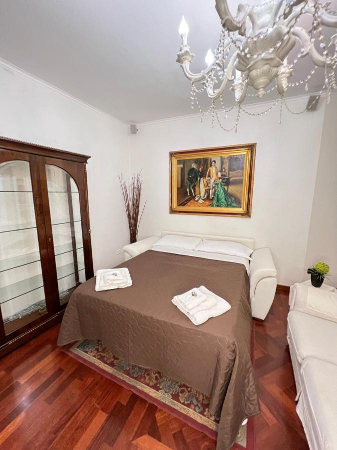 Casa Vacanze Maridy Napoli Esterno foto